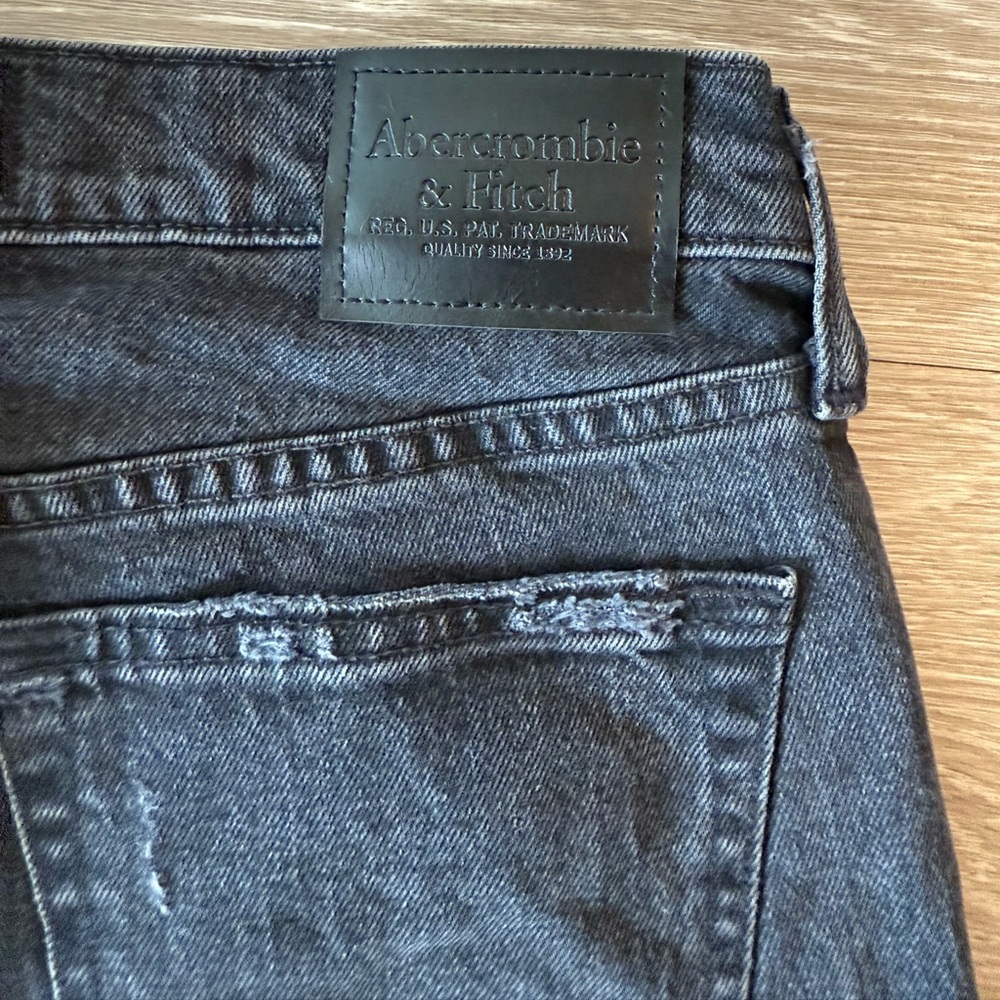 Abercrombie Vintage Wash Straight Jeans - Picture 7 of 7